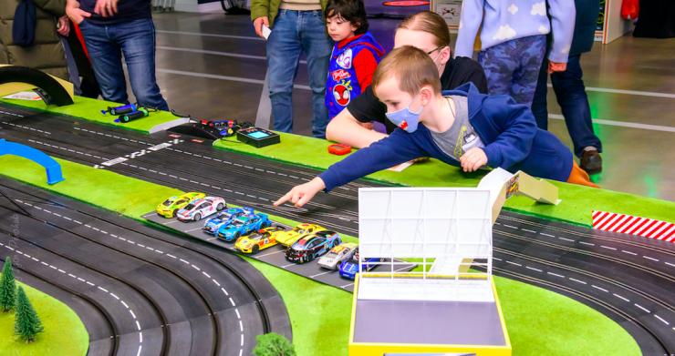 Learning and Fun in One at Westfield Garden State Plaza’s Arena STEM [dedicated]