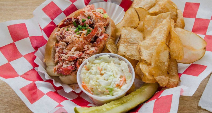 Jacks Lobster Shack in Cresskill Serves Up Summer All Year Long