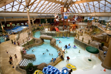 Camelback Lodge’s HUGE New Indoor Camelback Water Park