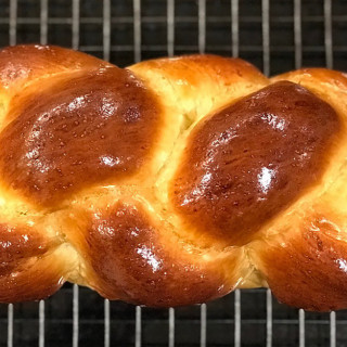 This Challah Maven Will Start Your New Year Off Right