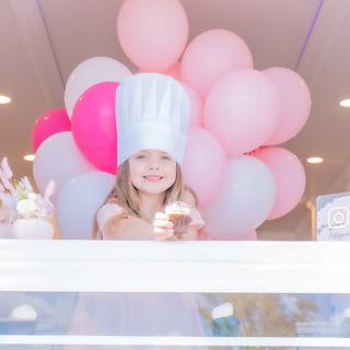 The Cupcake Carriage Opens Its New Location in North Arlington