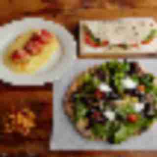 New Restaurant Izzy’s Opens in Edgewater (dedicated)