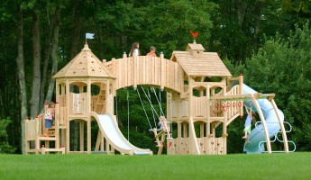 Swing Sets, Jungle Gyms and Outdoor Playsets