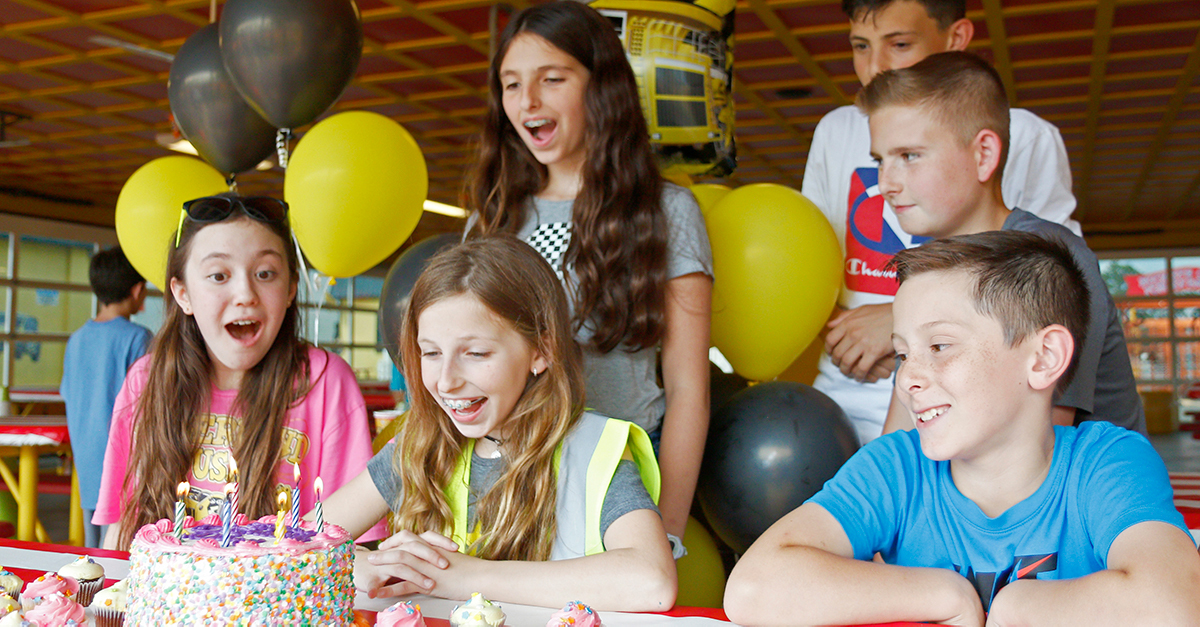 5 Reasons to Have Your Birthday Party During Diggerfest at Diggerland ...